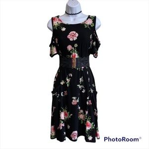 Cold Shoulder black Floral Swing Dress with Pockets- size M